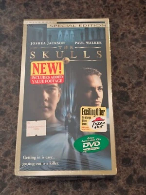 BRAND NEW The Skulls (VHS; 2001) Paul Walker RARE Sealed OOP Watermarks - Imagem 1 de 4