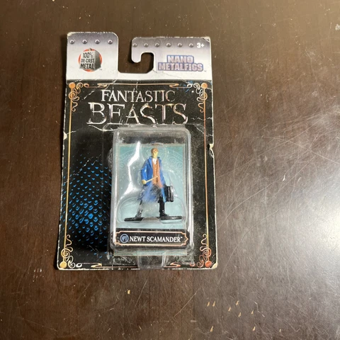 Nano Metalfigs Fantastic Beasts Newt Scamander HP11 Brand New Harry Potter Cover