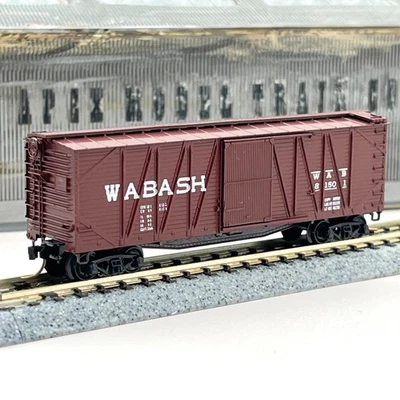 Micro-Trains N Scale 28251 Wabash 40' Outer Brace Wood Sheathed Boxcar WAB 81501 - Image 1 of 4