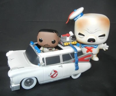 Funko Pop! Rides Ghostbusters Ecto-1 con malvavisco Winston Zeddemore y Stay Puft Foto 1 de 4