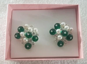 Women's Clip on Earrings Artificial Pearl + Crystal Cluster Green May w/Box NEW - Picture 1 of 6