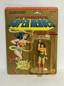 Vintage 1989 Wonder Woman Action Figure Toy Biz DC Comics Sealed - Picture 1 of 3