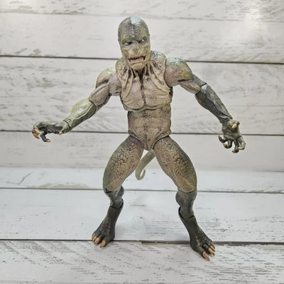 Figura de acción Diamond Select Marvel Select The Amazing Spider-Man Lizard 2012 9" Foto 1 de 4
