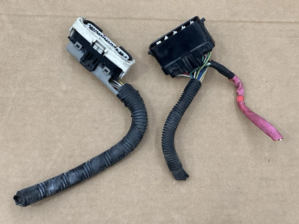 Conector de faro conductor izquierdo OEM Lexus GS300 GS430 GS450h GS350 2006-2011 Foto 1 de 4