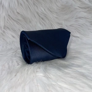 Milano Uomo 100% Silk Tie Solid Navy Blue Made in USA - Picture 1 of 6