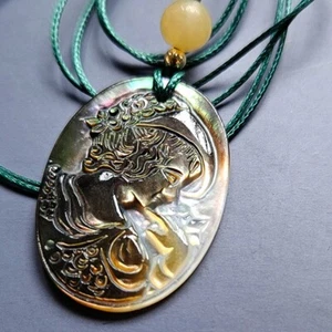 Agate Ball & Mother of Pearl Carved Lady Cameo Pendant - Adjustable Necklace - Picture 1 of 4