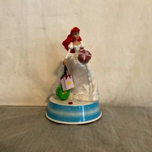 Vintage Disney Shopping 8" Cinderella Christmas Music Box Plays Music Holiday - Picture 1 of 3