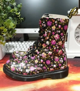 ¡WOW! ⚘�� Botas Dr Martens Simone Florales 10 Agujeros Talla UK 3 - Imagen 1 de 13