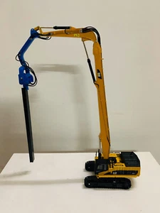 1:50 Scale DieCast Cat 385C Pile Driver Excavator Construction Long Arm Crane - Picture 1 of 7