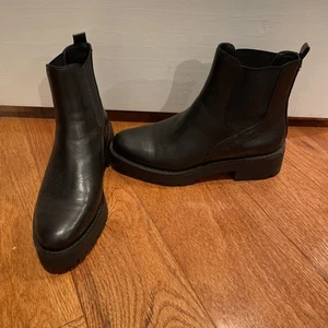 Sam Edelman Black Justina Pull On Chunky Chelsea Ankle Boots Size 9 - Picture 1 of 6