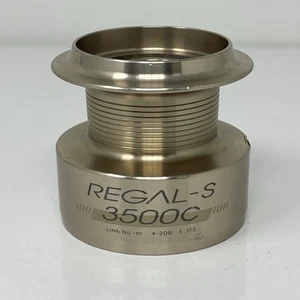 Carrete giratorio Daiwa Regal-S 3500C - Imagen 1 de 5