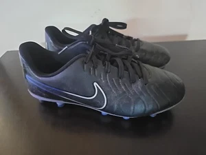 NIKE BOYS FOOTBALL BOOTS JUNIOR TIEMPO LEGEND 10 FG - SIZE 6Y - Picture 1 of 7