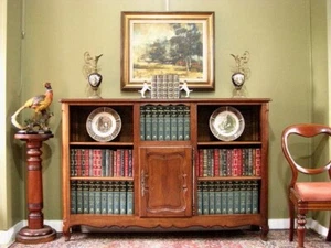 FRENCH OAK OPEN BOOKCASE / DISPLAY CABINET WITH ADJUSTABLE SHELVES and CUPBOARD - Picture 1 of 13