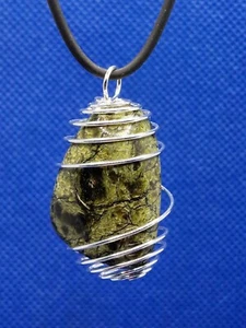 SERPENTINO ciondolo collana spirale argento rame chakra pietra pietre quarzo zen - Foto 1 di 4