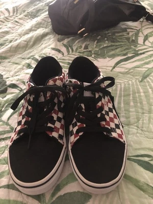 VANS BOYS SELDAN CHECKERED BLACK RED LACE UP SHOES 500714 YOUTH SIZE 4  - Image 1 of 4