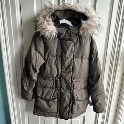 Chaqueta parka acolchada con capucha de piel sintética Abercrombie & Fitch Foto 1 de 4