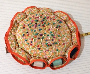 Fabric Pin Cushion w/ 12 Spools Of Thread Sewing Organizer Holder Caddy - Picture 1 of 7