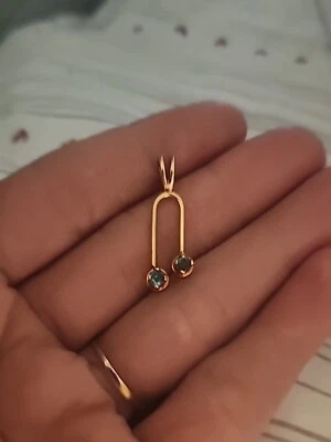 Vintage 18k Yellow Gold Natural Emerald Drop Pendant 3mm Stones/1.5gr - Image 1 of 4