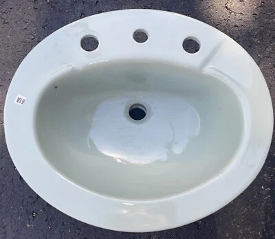 Fregadero Kohler Pennington® con orificios de grifo extendidos de 8" K-2916-8-42 verde álamo Foto 1 de 3