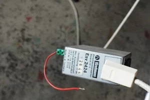 Hirschmann Einschleusverstärker Bereich IV-V Esv 2424 - Bild 1 von 1