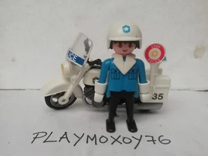 PLAYMOBIL. TIENDA PLAYMOXOY76. POLOCIA MOTORISTA CON SU MOTO REF. 3564. - Picture 1 of 4