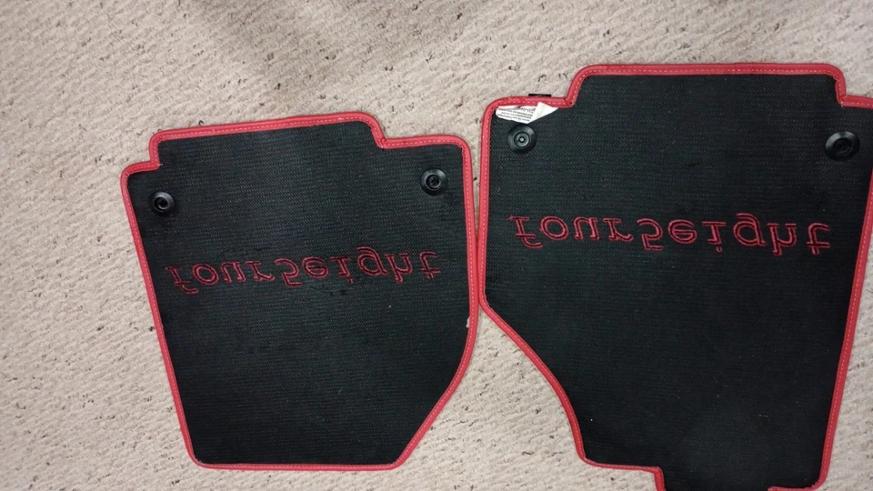 Alfombrillas Ferrari personalizadas Foto 1 de 4