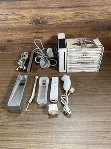 Nintendo Wii Spielkonsole Bundle Spiele Controller & Nunchuck Original Official 3 - Bild 1 von 17