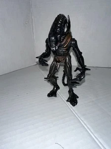 Modellino vintage Kenner 1992 Aliens Xenomorph Scorpion Alien 5" - Foto 1 di 6