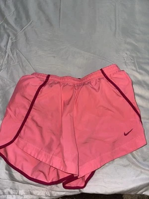 Nike Dri Fit Standard Fit Shorts Girls Youth Size Large Pink - Image 1 of 2