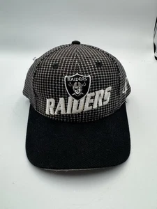 Vintage 90s Logo Athletic Oakland Raiders Football Spell Out Grid Strapback Hat - Bild 1 von 7
