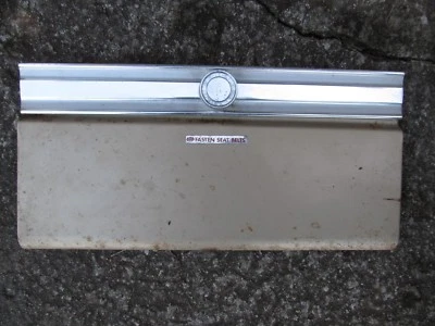 PUERTA GUANTERA PLYMOUTH VALIANT 65 Foto 1 de 3