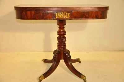 Mesa de juego de caoba regencia inglesa del siglo XIX con ruedas de metal, mesa de cartas Foto 1 de 4