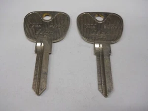 Ilco X144 Key Blank Fits BMW BMW3 Lot of 2 - Picture 1 of 2