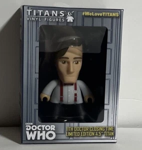 Doctor Who Titan Vinyl Figuren: Exclusive Closing Time 11th Doctor Figur NEU - Bild 1 von 5