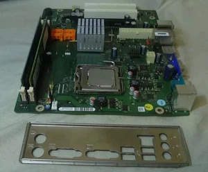 Fujitsu Esprimo P2550 D2950-A11 GS 2 LGA775 Mainboard mit Platte 2GB RAM & CPU - Bild 1 von 1