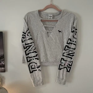 Victoria’s Secret Pink Women’s Gray Long sleeve crop top M College Sorority - Picture 1 of 7