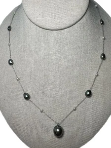Collana stazione goccia perle bianche e nere oro bianco 14 kt vintage - Foto 1 di 4