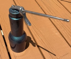 Vintage Color Shift Blue Rigid Spout Finger Pump Oiler Can - Picture 1 of 4