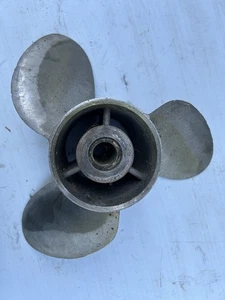 Suzuki Stainless Steel Propeller - Picture 1 of 3