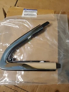 Moldeo original de apertura de luz diurna Mopar izquierda 57010499AE - Imagen 1 de 4