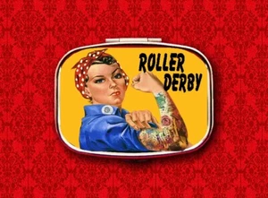 ROLLER DERBY SKATE GIRL ROSIE THE RIVETER METAL PILL MINT BOX CASE - Picture 1 of 2
