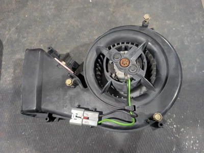 1995-2001 Ford Explorer Rear Blower Motor F87H-15140-AA F77H-15140-BA  - Image 1 of 4