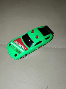 voiture Majorette Sonic Flashers Emergency Doctor SOS Green Porsche 928 - Picture 1 of 5