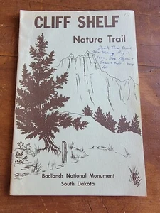 Folleto Cliff Shelf Nature Trail, Monumento Nacional Badlands, Dakota del Sur 1963 - Imagen 1 de 8