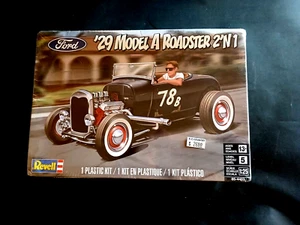 Model Kit 1929 Ford Model "A" Roadster 2n1 Kit Revell 1:25 Skill Level 5 - Picture 1 of 3