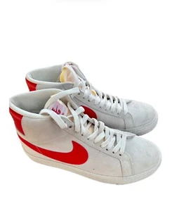 Nike Blazer Mid 77 White And Red Suede Size 5y EUC - Picture 1 of 3