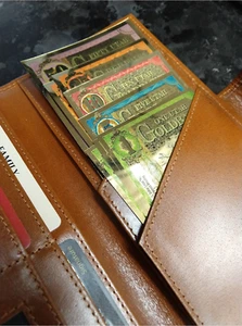 Goldback Brown Leather Wallet  Holds 1,5,10,25,50 GOLDBACK GOLD NOTES - Picture 1 of 3