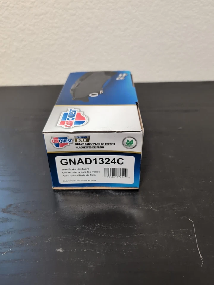 Juego de pastillas de freno de disco-Pastillas de freno delanteras de cerámica dorada premium CARQUEST GNAD1324 Foto 1 de 3