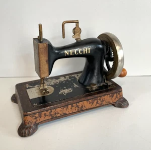 ANTIQUE RARE SMALL NECCHI SEWING MACHINE FOR KIDS 1930s ORIGINAL OLD - Picture 1 of 24