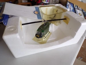 NEW FRANKLIN MINT UH-1 HUEY HELICOPTER 1st CAV US ARMY VIETNAM 1:48 B11B617 #5 - Picture 1 of 9